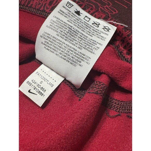 Nike Therma-Fit Top Women's‎ Size Small Red Just Do It Graphic Shirt Thumbholes - Picture 12 of 12